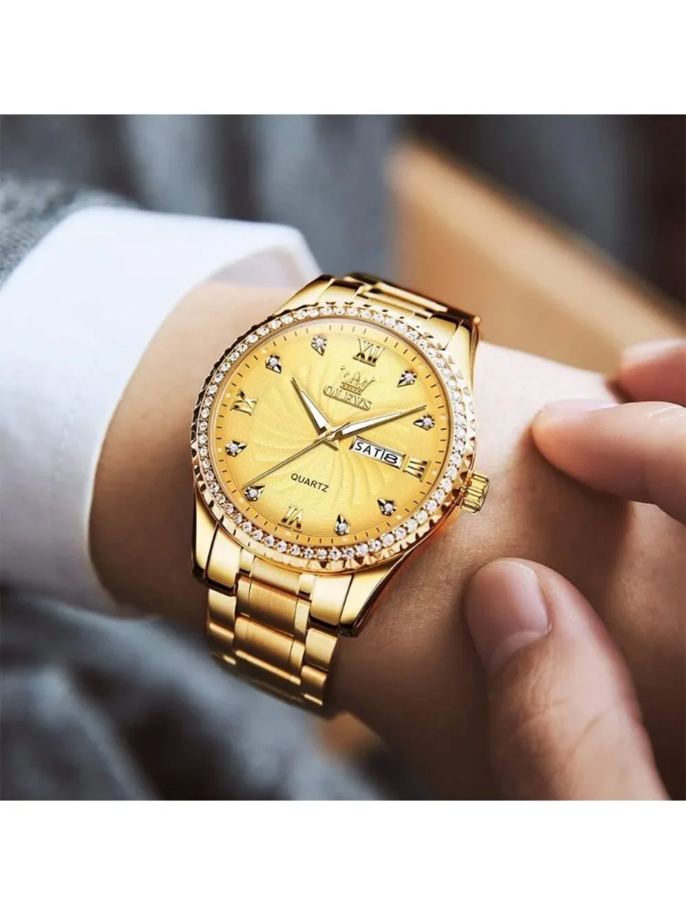 Men's All Gold Stainless Steel Analog Quartz Classic Waterproof Diamond Watch